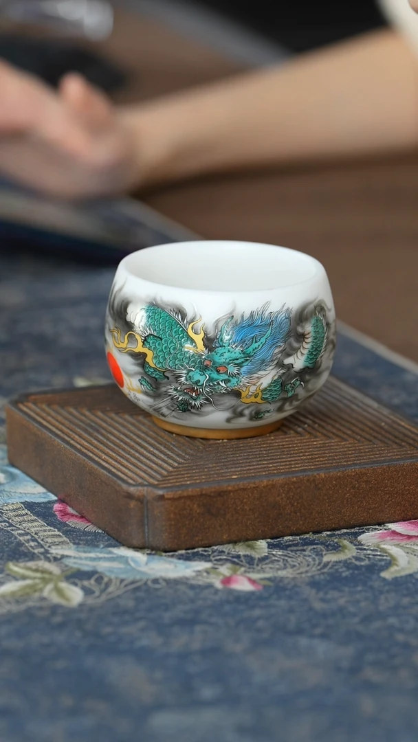 【闪购商品】【羊脂玉青龙罗汉杯】【12西泠礼盒】