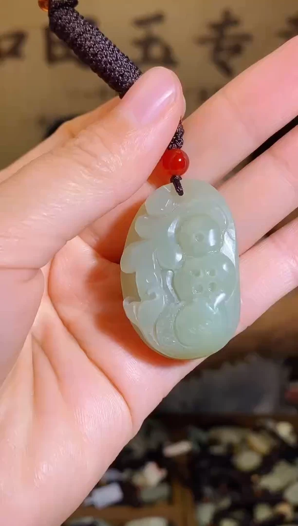 颈饰未镶嵌和田玉1