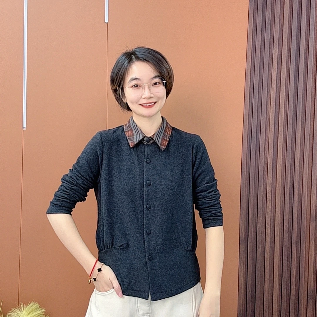 2025新款气质百搭纽扣衬衫领女士上衣Z9801