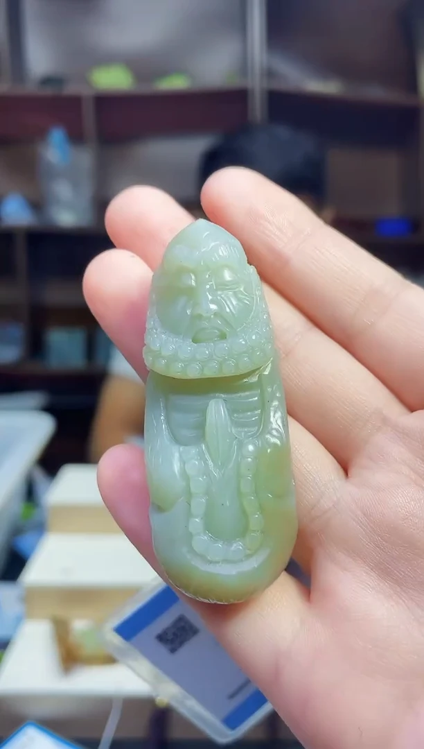 和田玉未镶嵌颈饰1