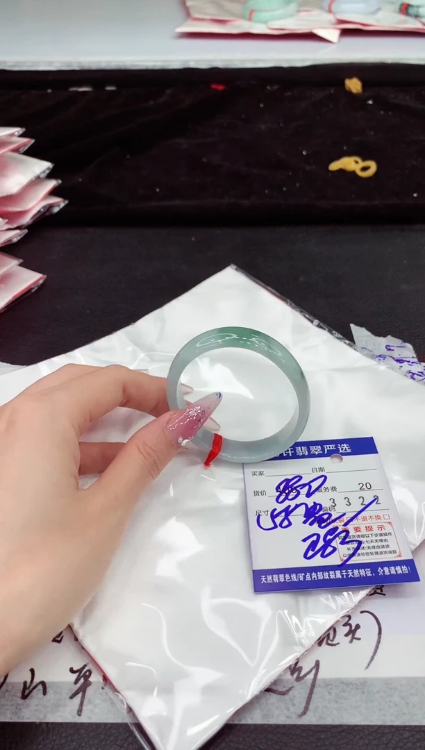 翡翠手镯未镶嵌111111111111111