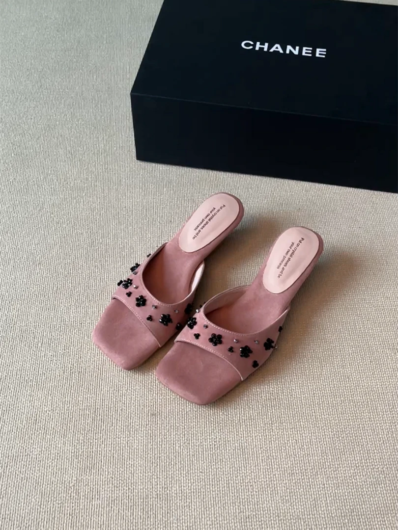 付小兮2025夏季新款法式露趾水钻小花朵方头一字拖鞋百搭懒人凉拖