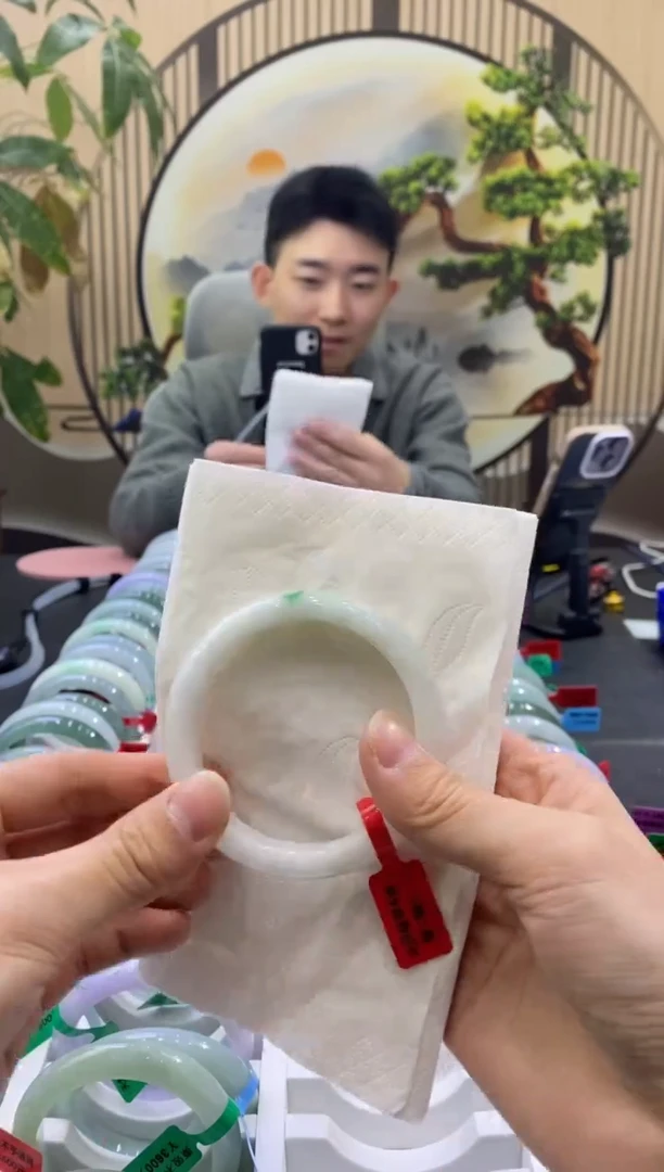 未镶嵌手镯翡翠0497