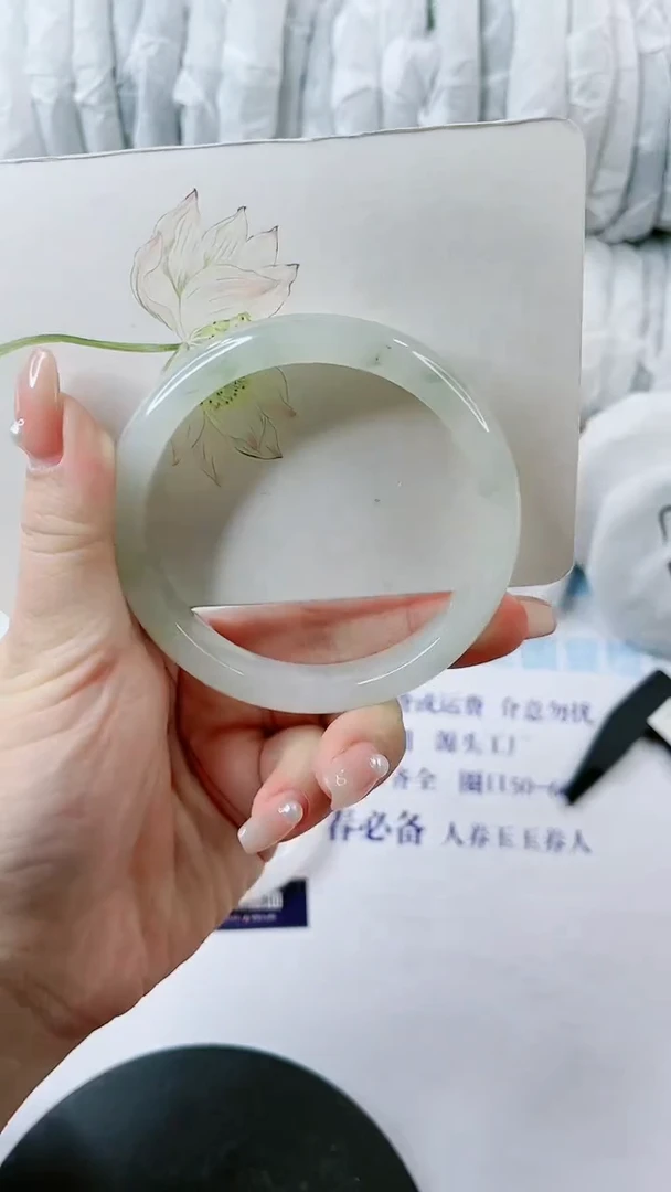 【闪购商品】石英质玉手镯未镶嵌1001499590-62
