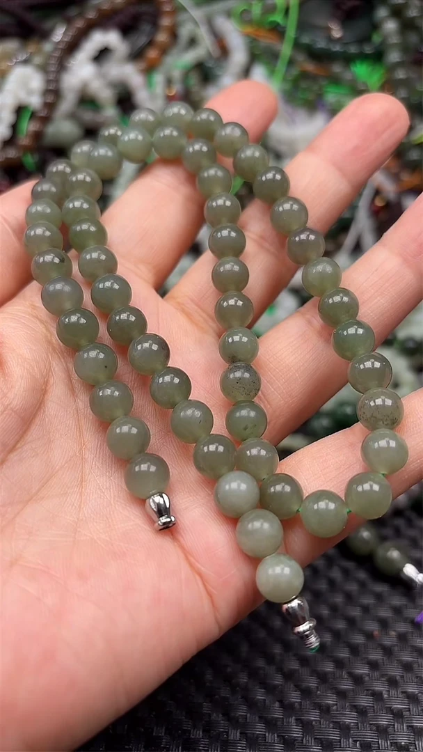 和田玉未镶嵌颈饰1