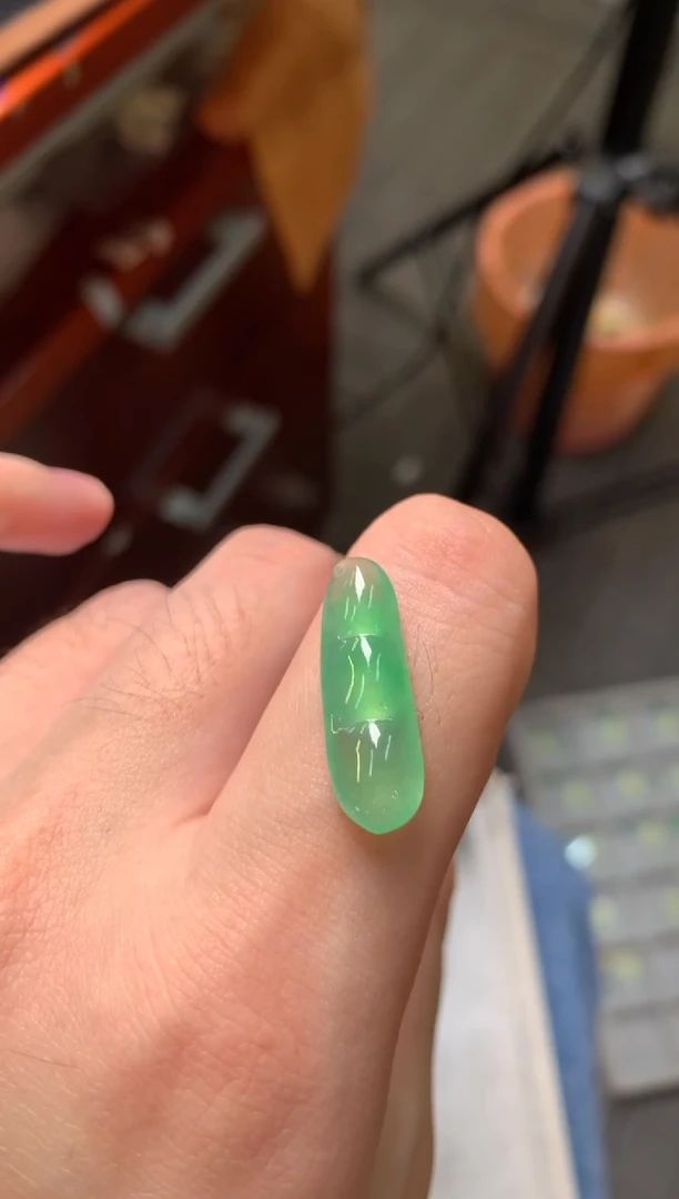 未镶嵌定制翡翠裸玉