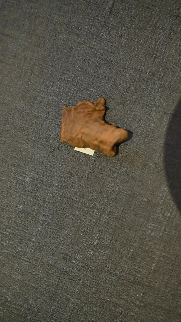 沉香吊坠横丝富森红土2.6g