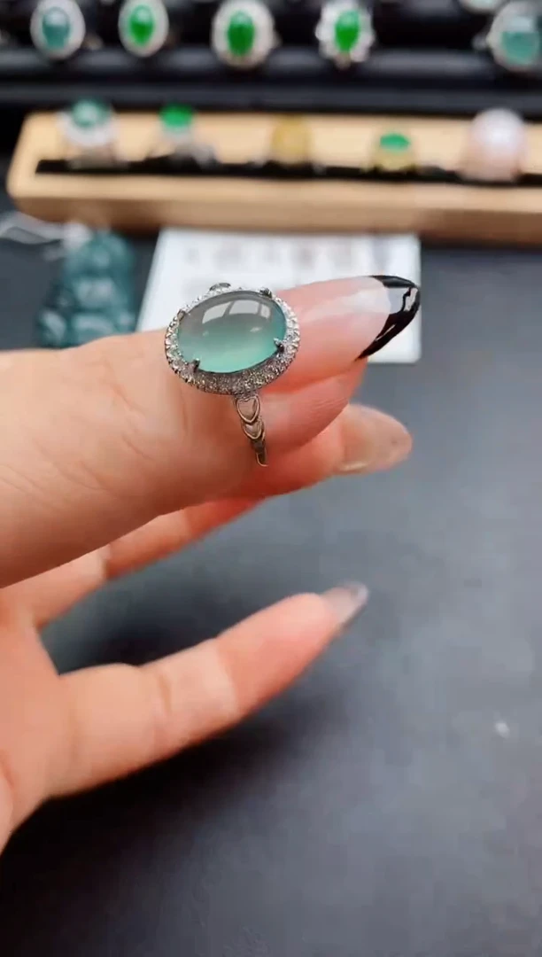 翡翠戒指银S925镶嵌85000