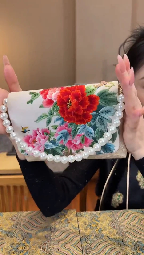 刺绣苏绣豆腐手工刺绣包包