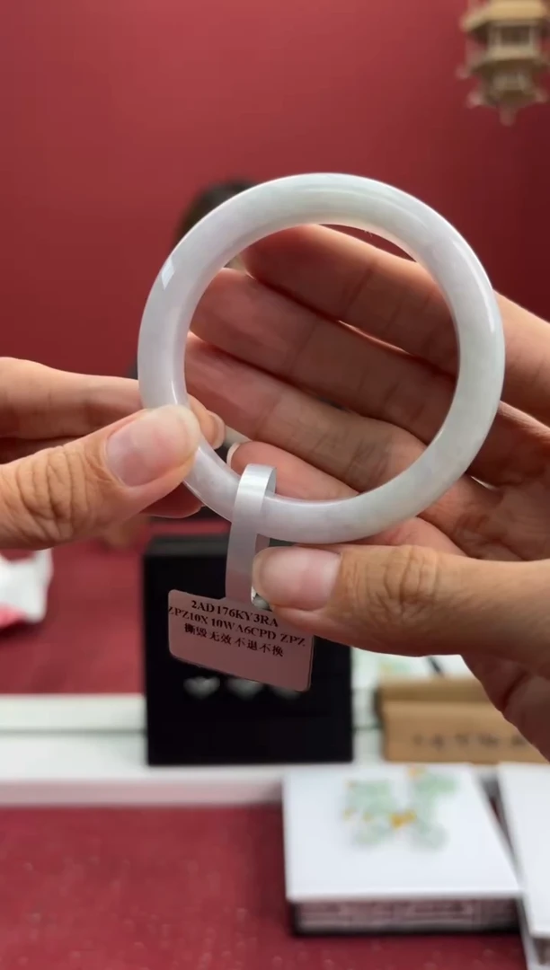 翡翠手镯未镶嵌23手镯