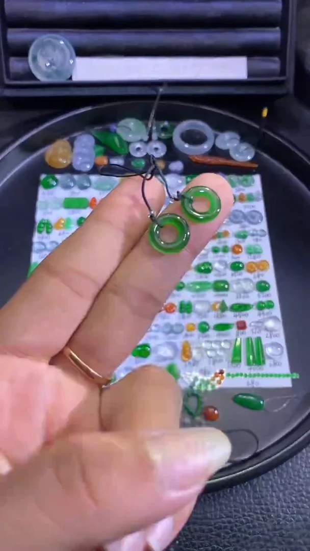 未镶嵌挂件翡翠圈