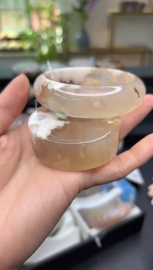 【闪购商品】石英质玉手镯未镶嵌C530(57圈赠送镯心)