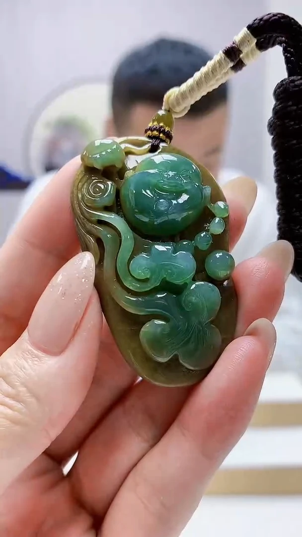 未镶嵌定制翡翠4898MM-毛货挂件46