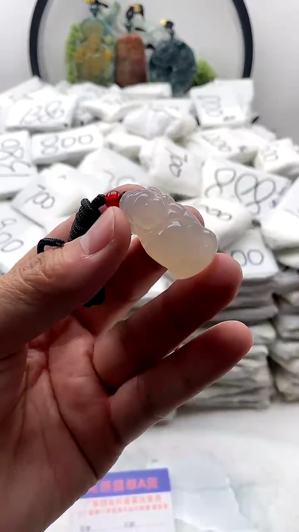 【闪购商品】玛瑙/玉髓颈饰未镶嵌财神