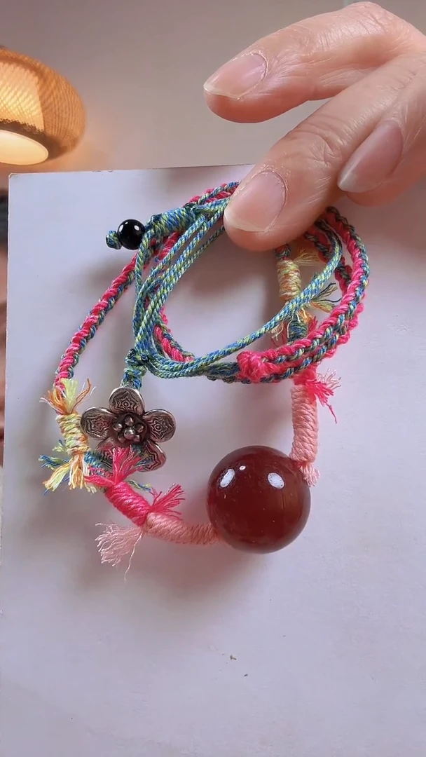 颈饰未镶嵌水晶坠