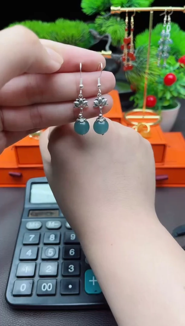 石英质玉（天山翠）银S925镶嵌耳饰237