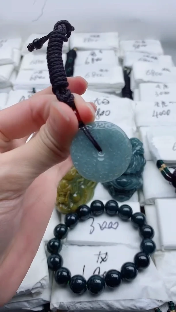 颈饰未镶嵌翡翠8