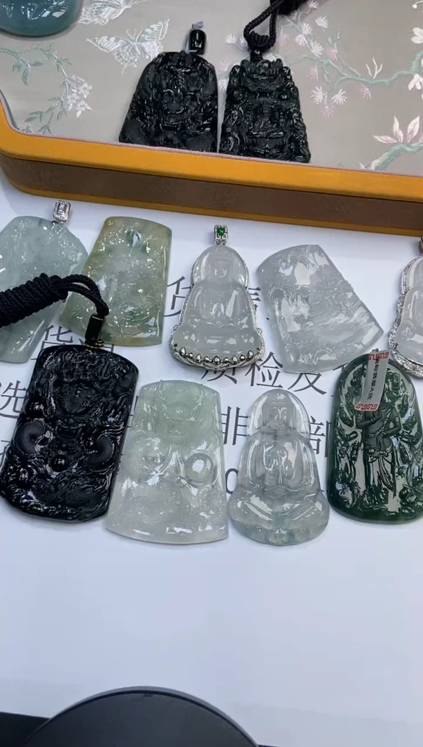 未镶嵌手串和田玉江***g370949
