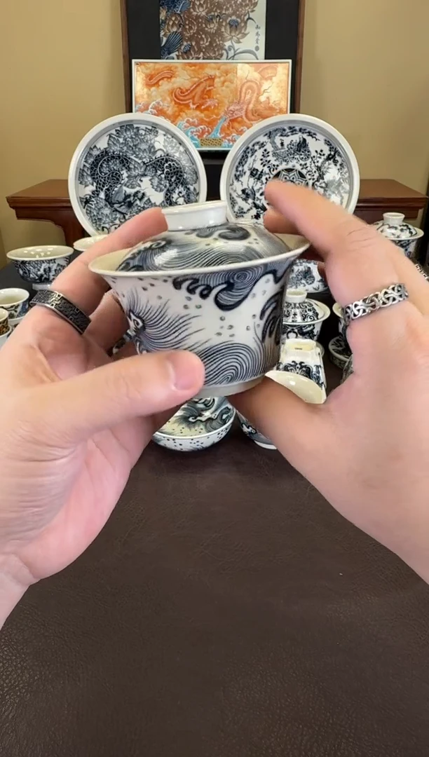 二号釉纯海浪纹马蹄盖碗