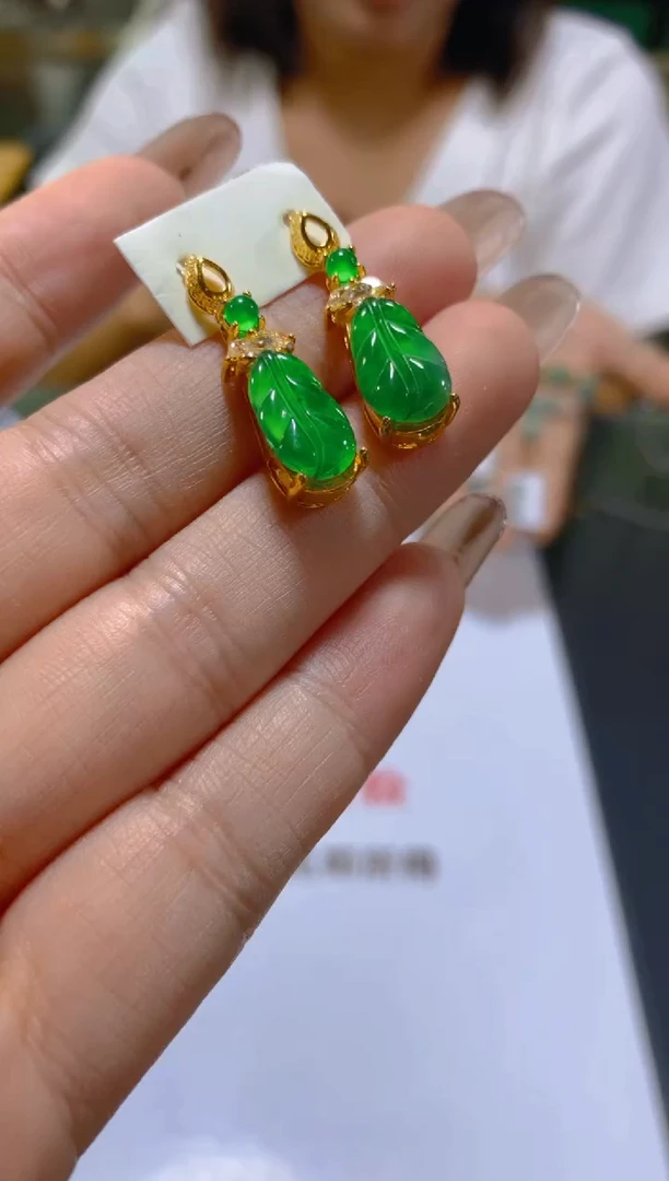 未镶嵌翡翠耳饰多样性发一