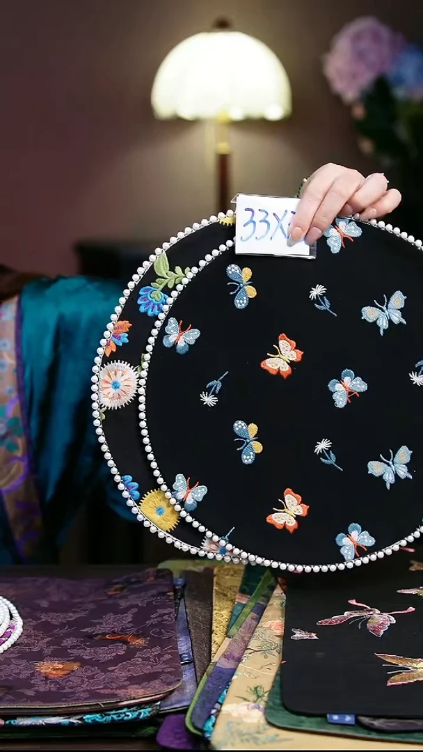 33*33  随机发 圆形