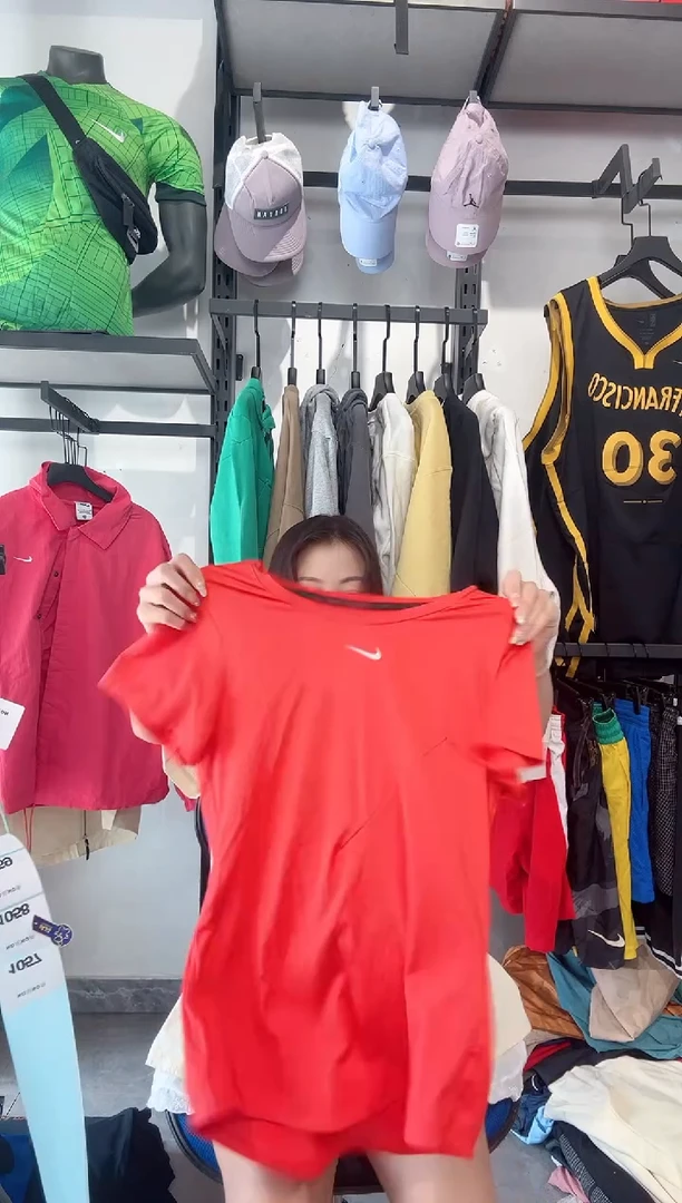 1057编码 瑕疵款直播间过款为准 尺码