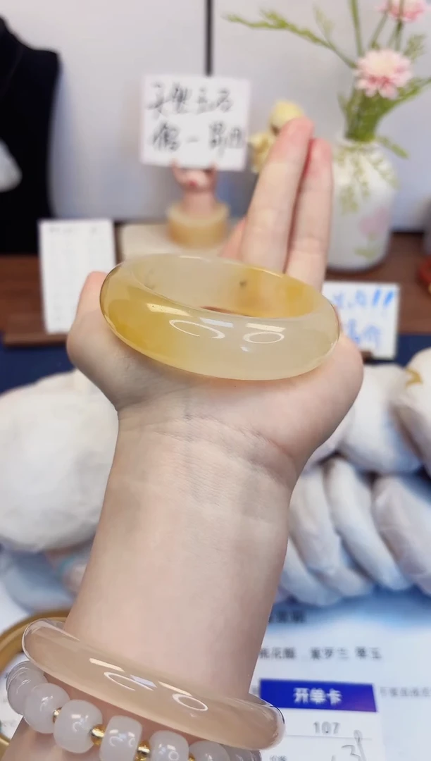 【闪购商品】石英质玉手镯未镶嵌107-财气镯-圈口56