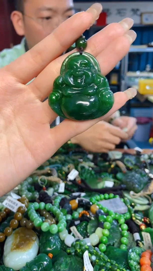 未镶嵌和田玉挂件1