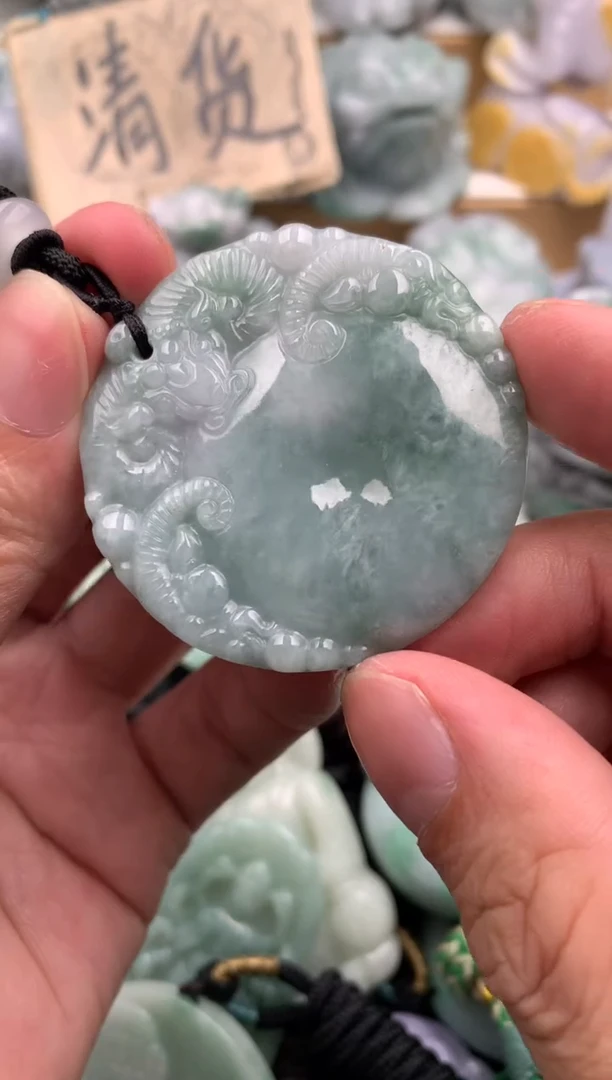 吊坠(不含链)未镶嵌翡翠1