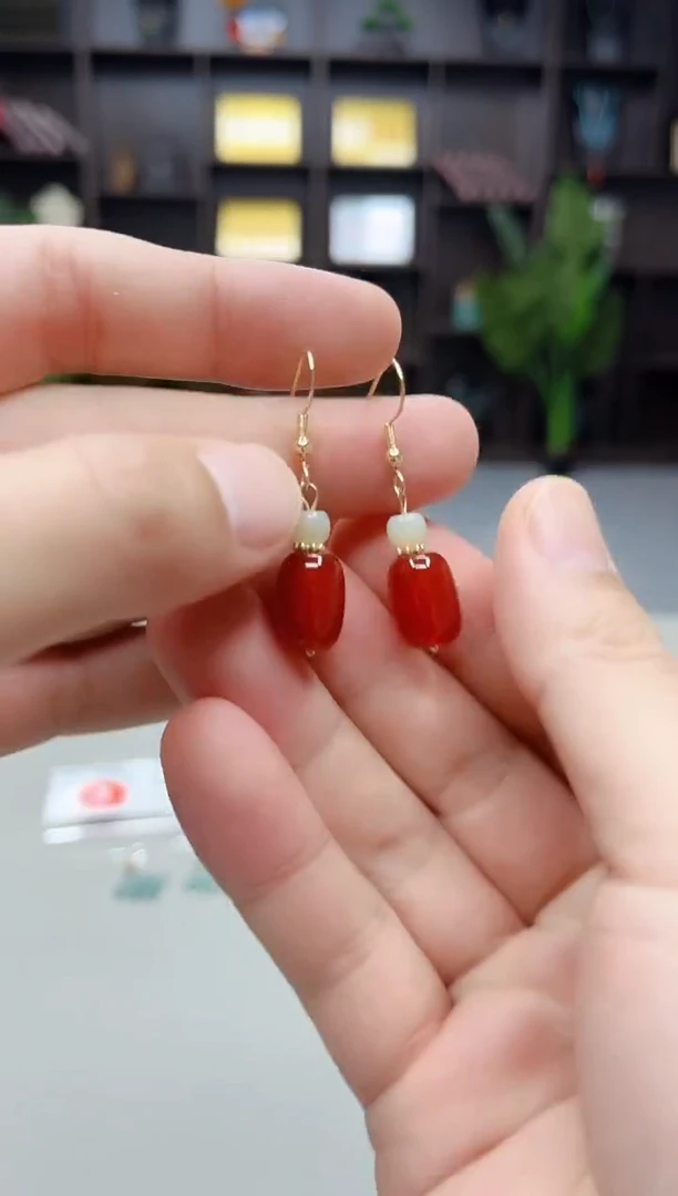 未镶嵌耳饰玛瑙/玉髓335000
