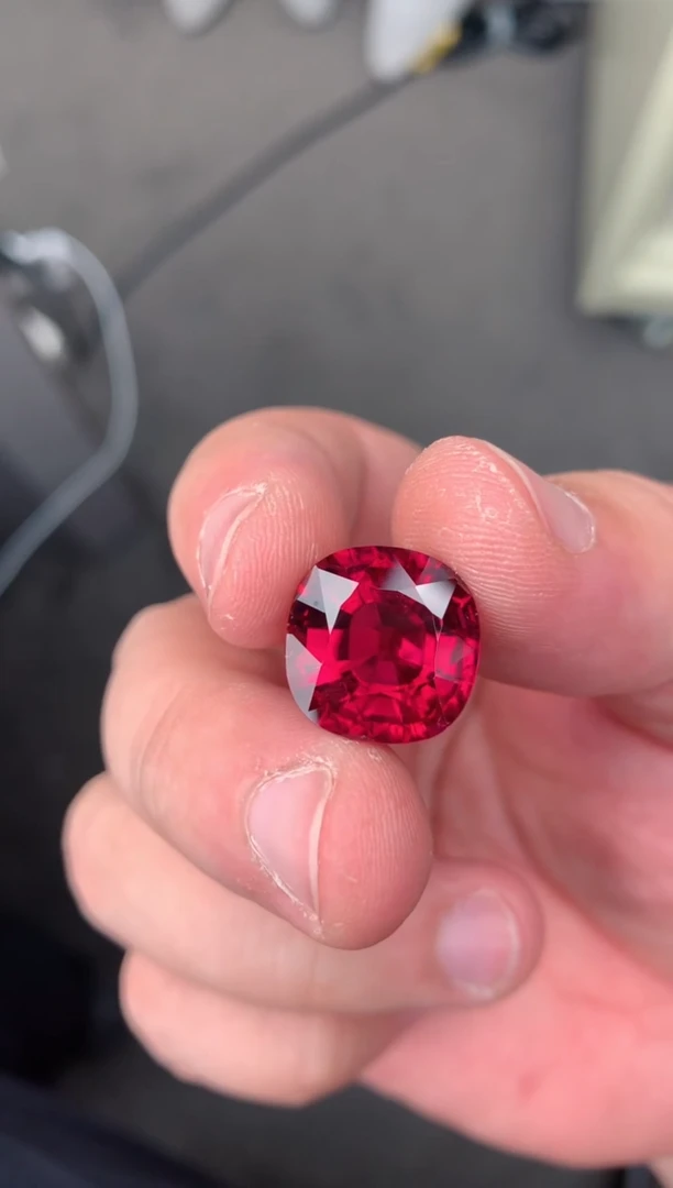 【闪购商品】碧玺裸石未镶嵌15ct  卢比来碧玺