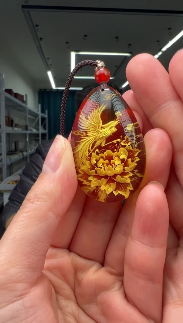 琥珀颈饰未镶嵌吊坠