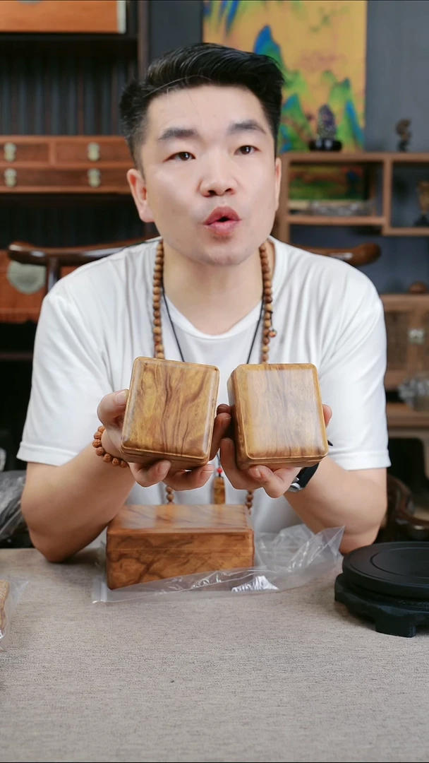 金丝楠王*小叶桢楠一木一器满凤尾纹精工高抛一对