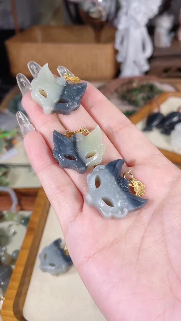 吊坠(不含链)银S925镶嵌和田玉多样性发货其一默认天然特征