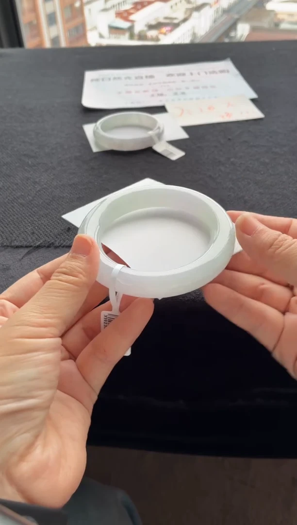 未镶嵌手镯翡翠买断价XW23018037