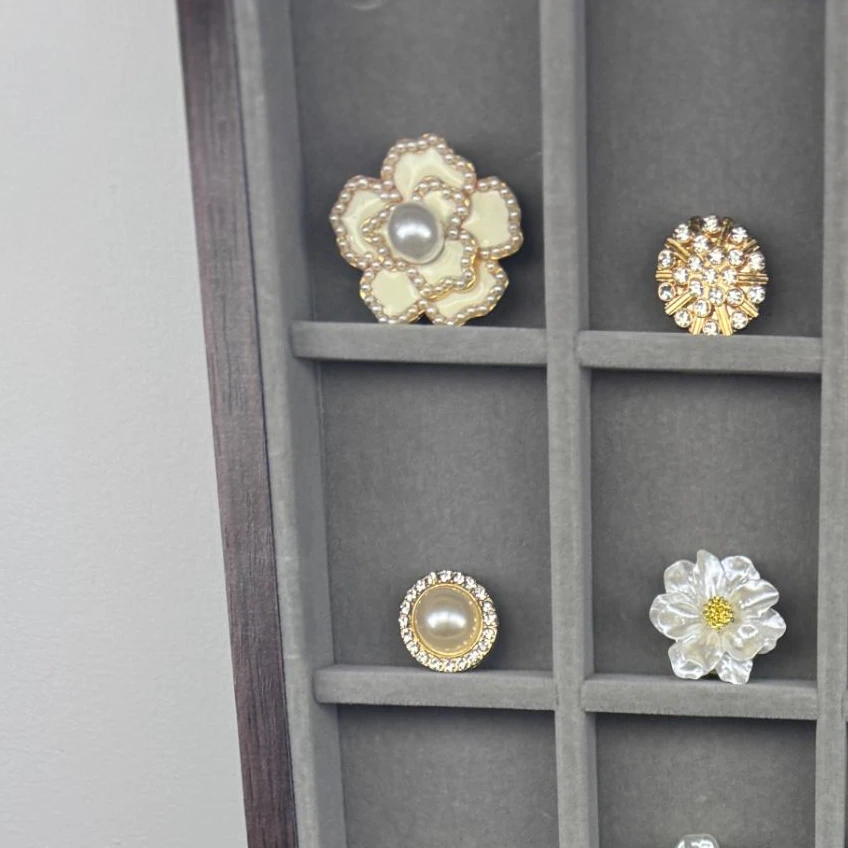 合金亚克力胸针 mille高定直播山茶花款式爆款纽扣套