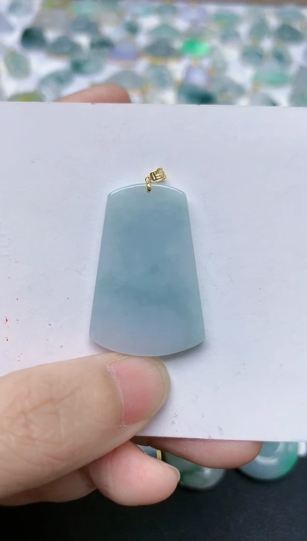 翡翠18K金镶嵌颈饰天然缅甸A货翡翠
