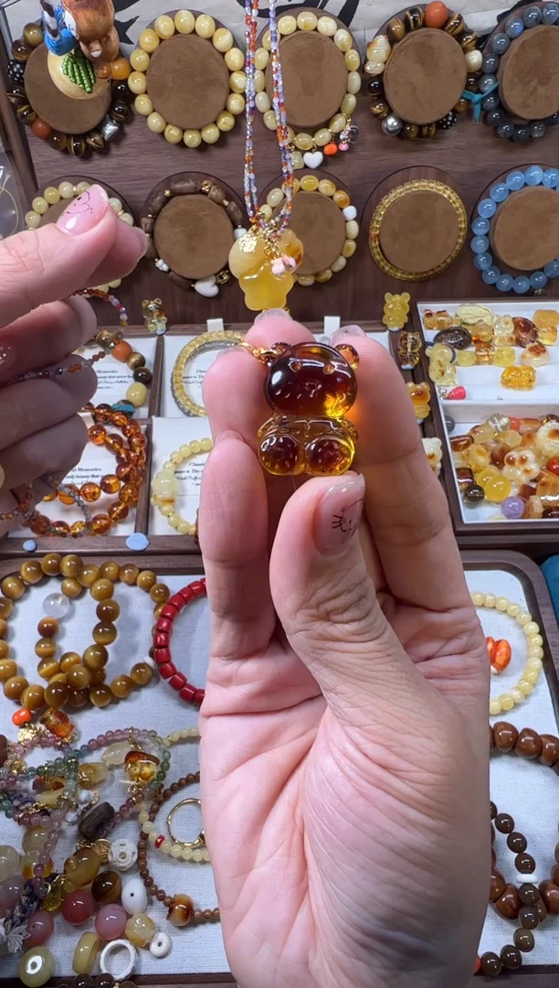 【闪购商品】石膏制品木偶熊小提溜