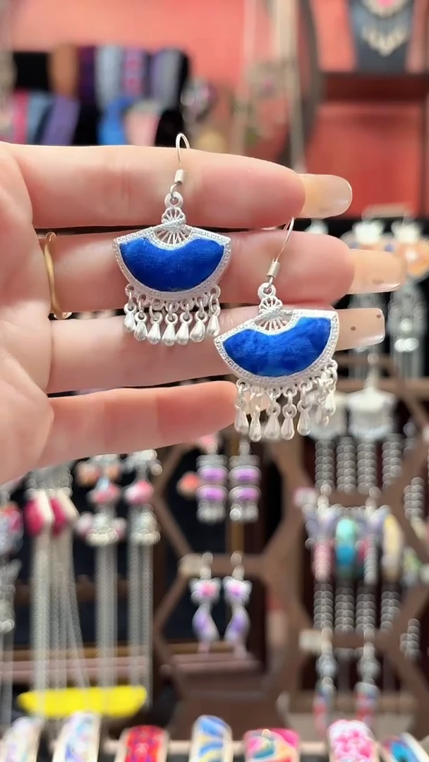 织绣 云织谣民族风精美饰品   288