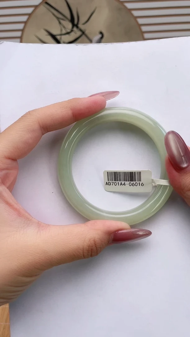 未镶嵌手镯和田玉55+