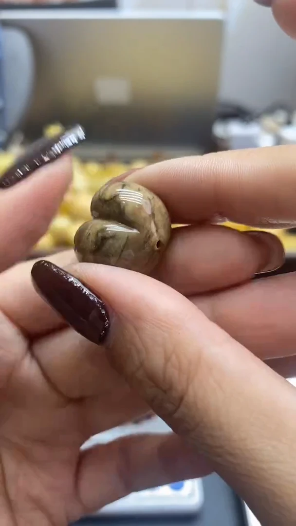 琥珀未镶嵌珠宝奇石546