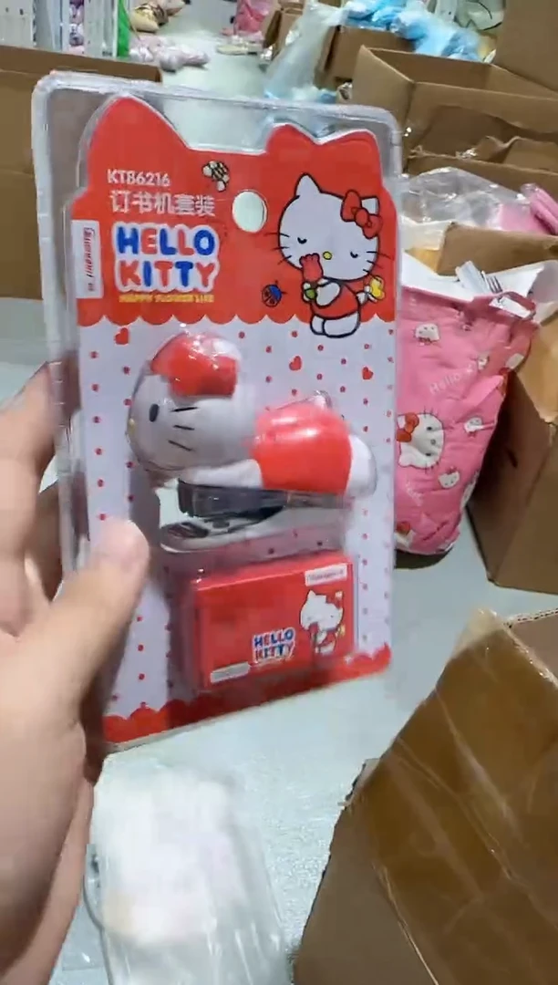 红色kt    订书钉