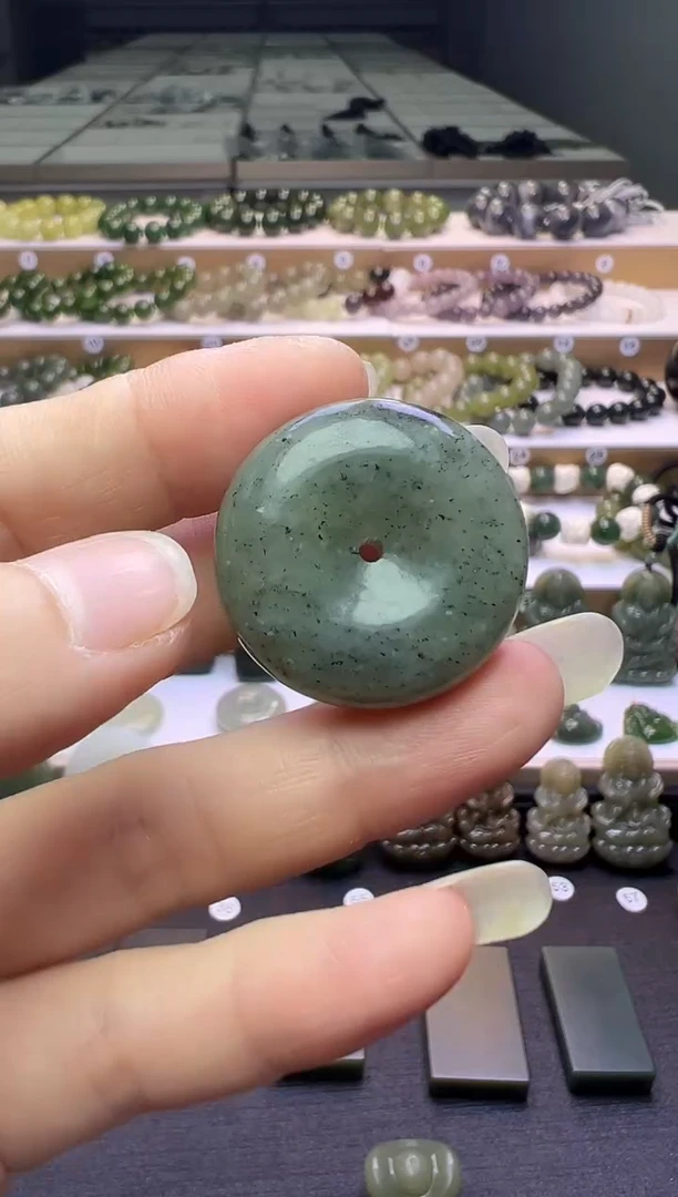 颈饰未镶嵌和田玉160号链接有包容约卡30*11