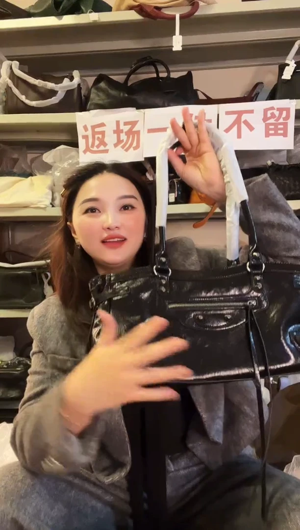 小牛皮（革）高端订制时尚百搭女士 手提 腋下 斜跨包