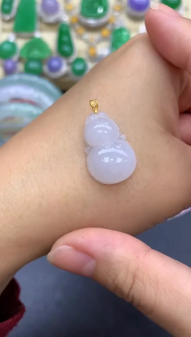 颈饰18K金镶嵌翡翠27-中国好珍宝