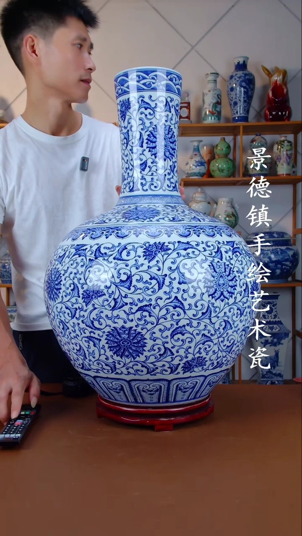 现代景德镇手工手绘陶瓷摆件18