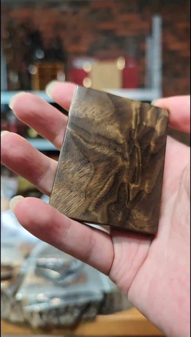 金丝楠无事牌手把件