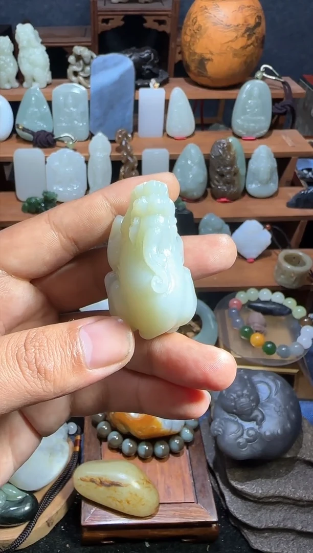 颈饰未镶嵌和田玉1