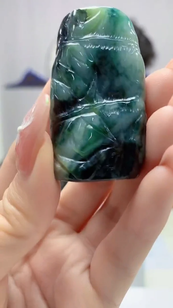 【闪购商品】定制翡翠未镶嵌4688DD-毛货挂件175