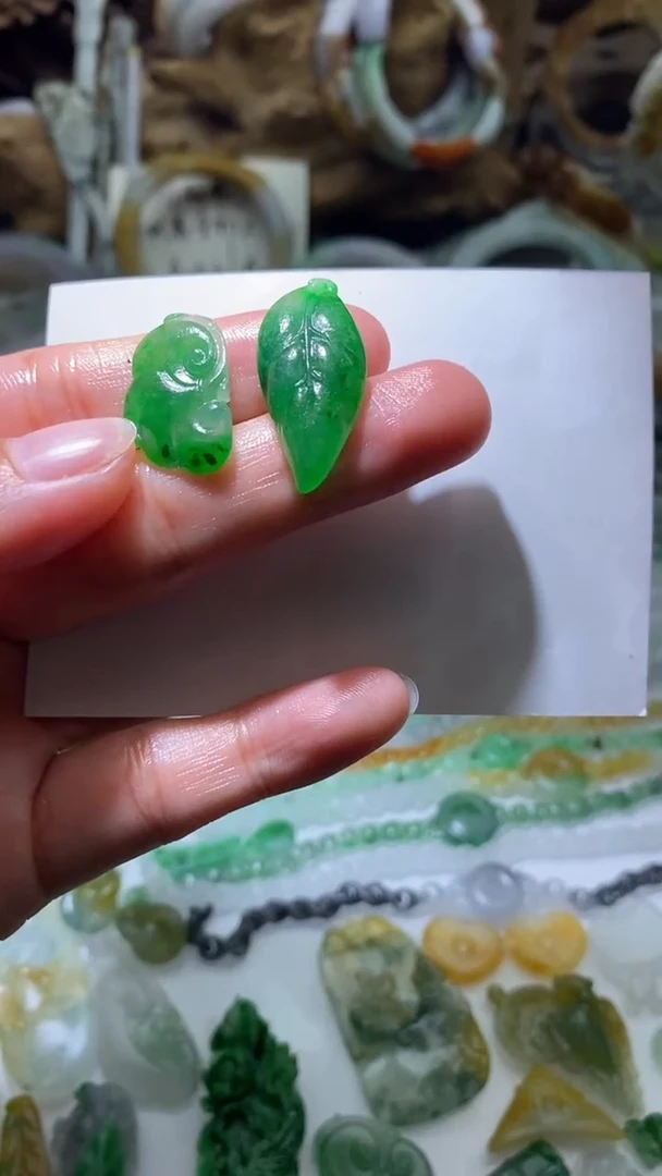 定制翡翠未镶嵌水*漬翡翠挂件